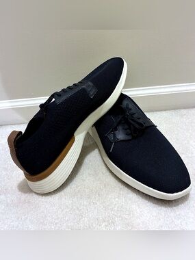 Wolf & Shepherd Swiftknit Derby Navy/White size 12 Brand New never worn no box